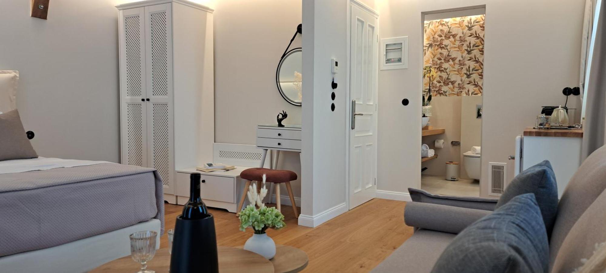 Verani Suites Lefkas Town Lefkada City Bagian luar foto